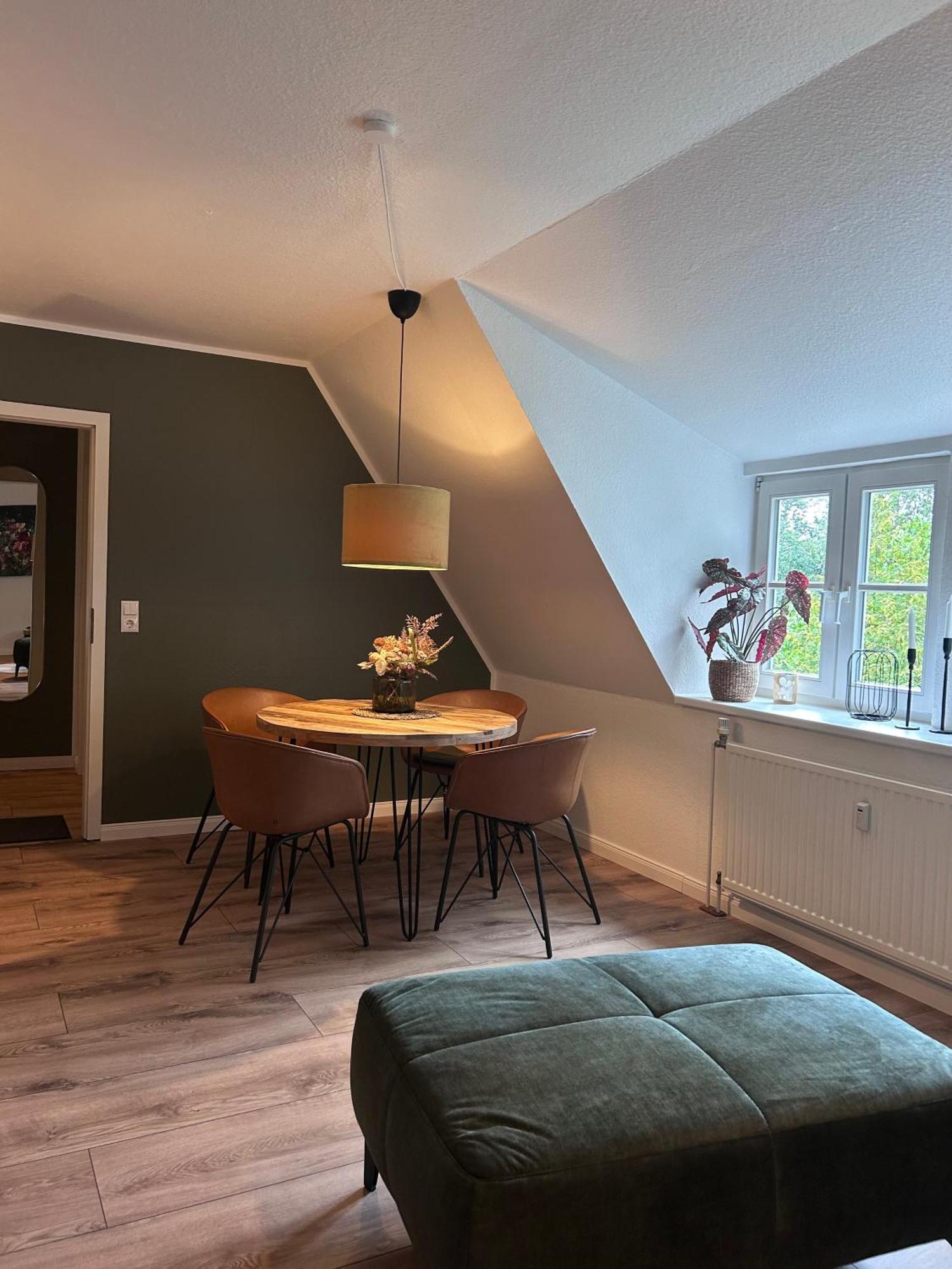 4 Wunderschoene Ferienwohnungen Im Kavaliershaus Schwerin  Eksteriør billede