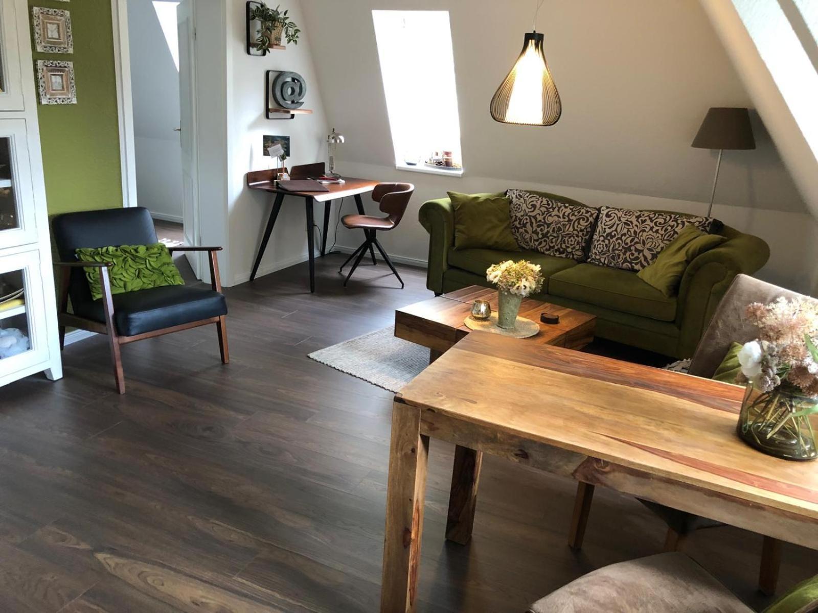 4 Wunderschoene Ferienwohnungen Im Kavaliershaus Schwerin  Eksteriør billede